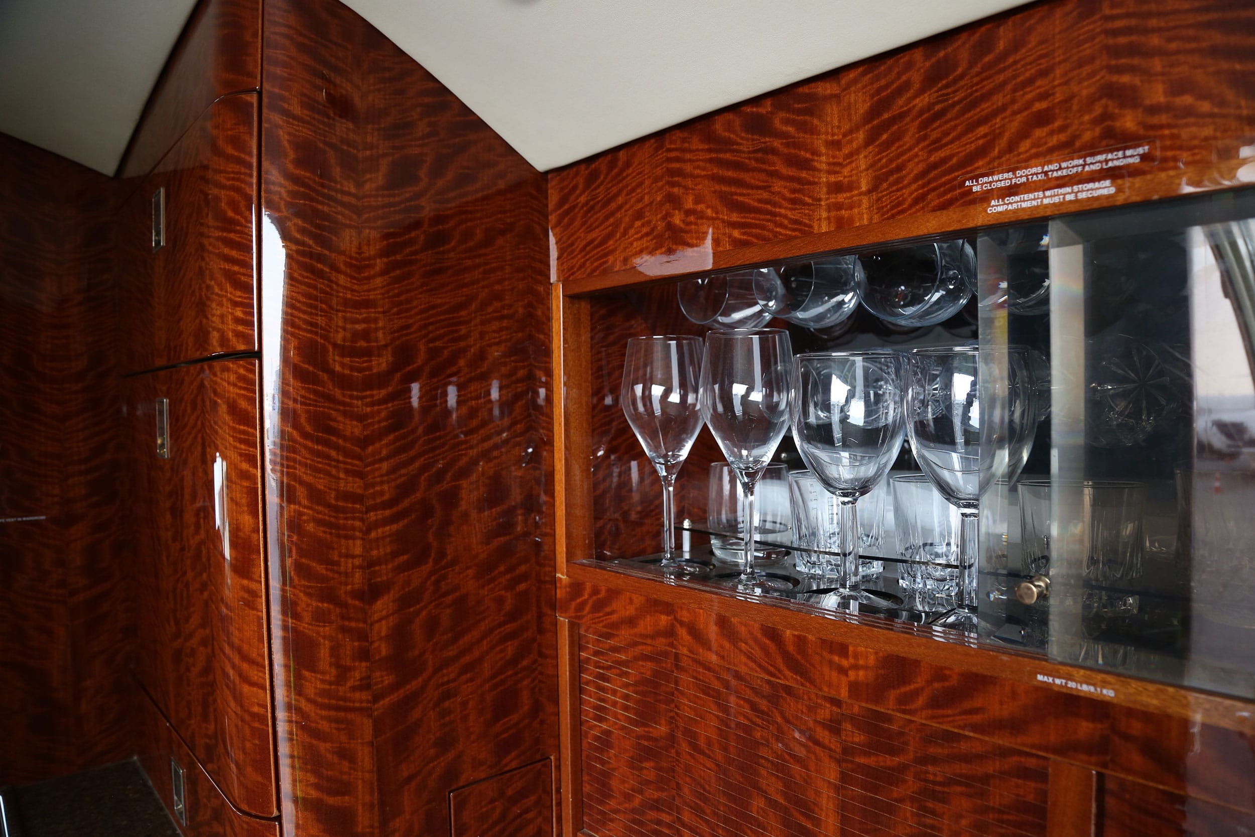 Challenger 605 Galley - Aviation Services Management (ASM)